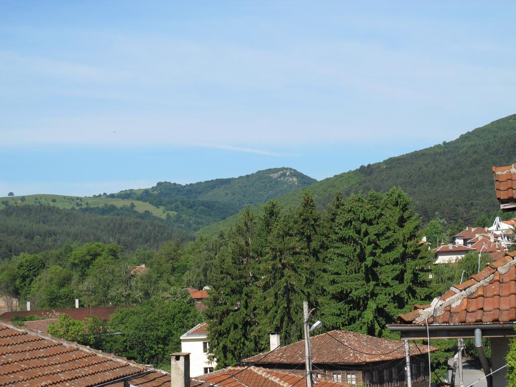Guest House & Bistro Lefterova Котел Екстериор снимка