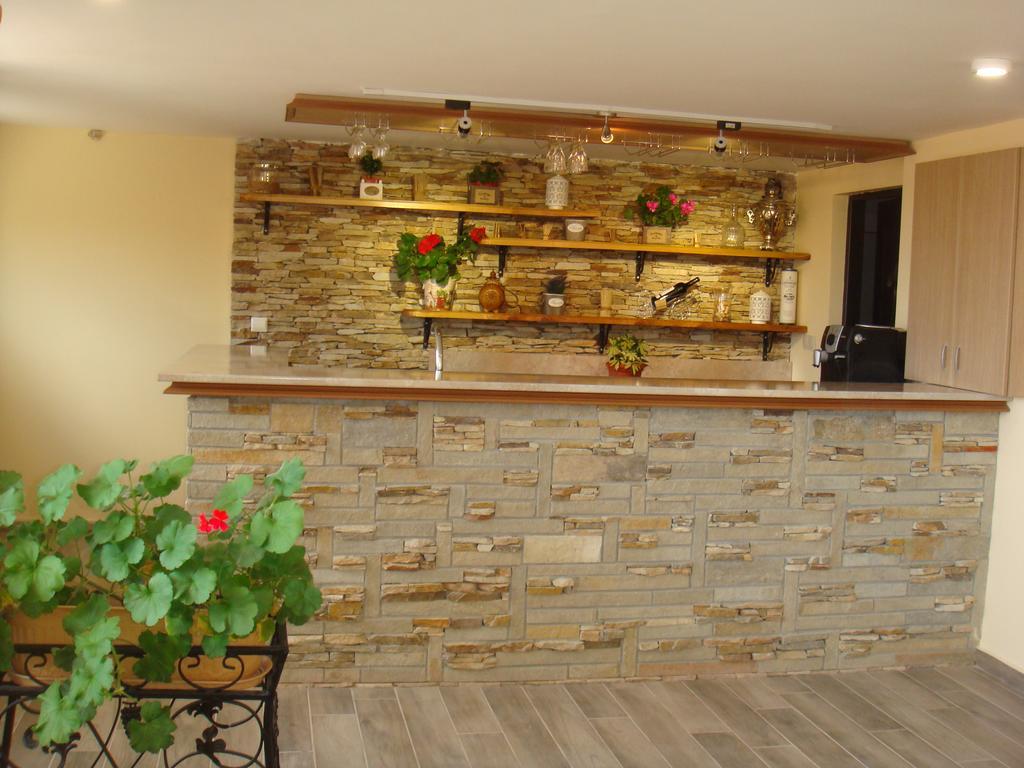 Guest House & Bistro Lefterova Котел Екстериор снимка