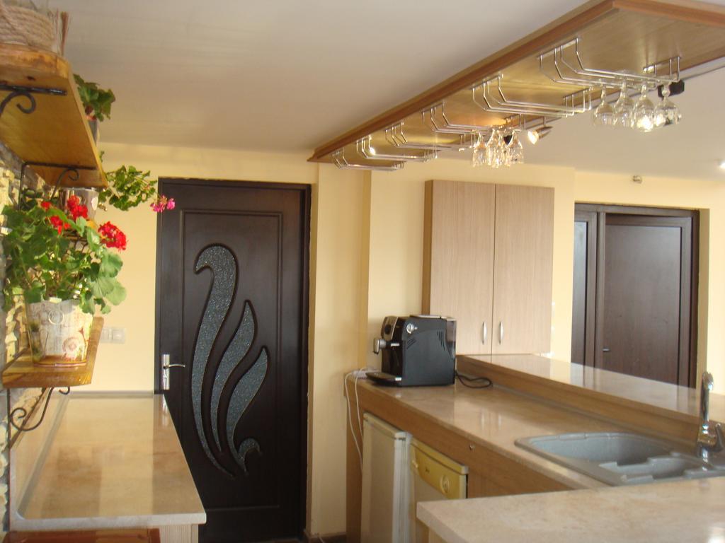 Guest House & Bistro Lefterova Котел Екстериор снимка