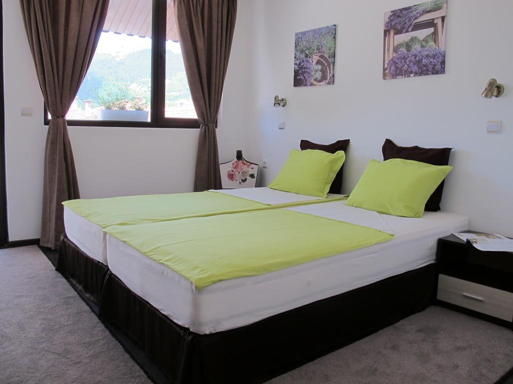 Guest House & Bistro Lefterova Котел Екстериор снимка