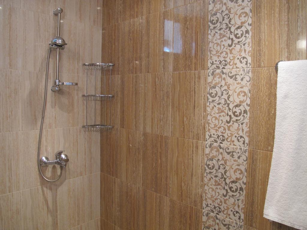 Guest House & Bistro Lefterova Котел Екстериор снимка
