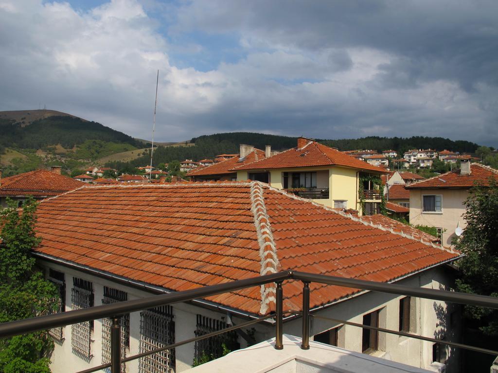 Guest House & Bistro Lefterova Котел Екстериор снимка